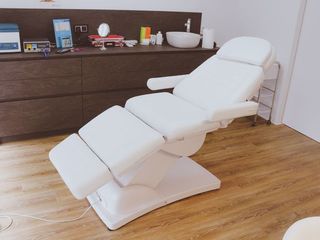 Esthetia Clínica Médico Estética